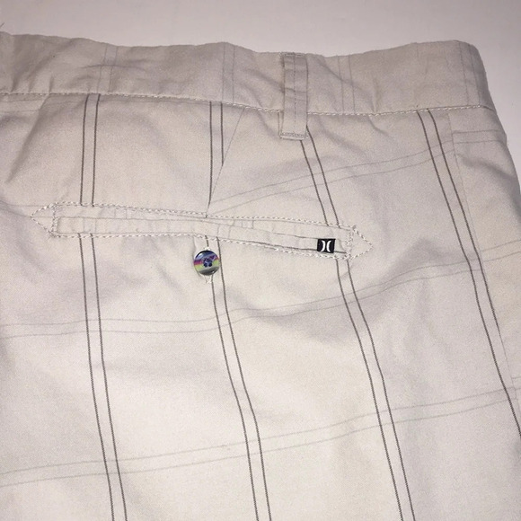 Hurley Light Tan and Gray Plaid Walking Shorts - Picture 5 of 5